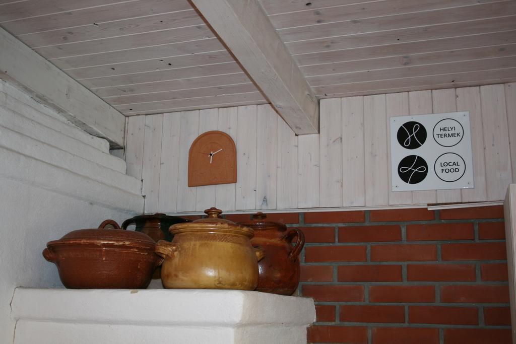 Mezesfeszer Apartman Cserkút Exterior foto